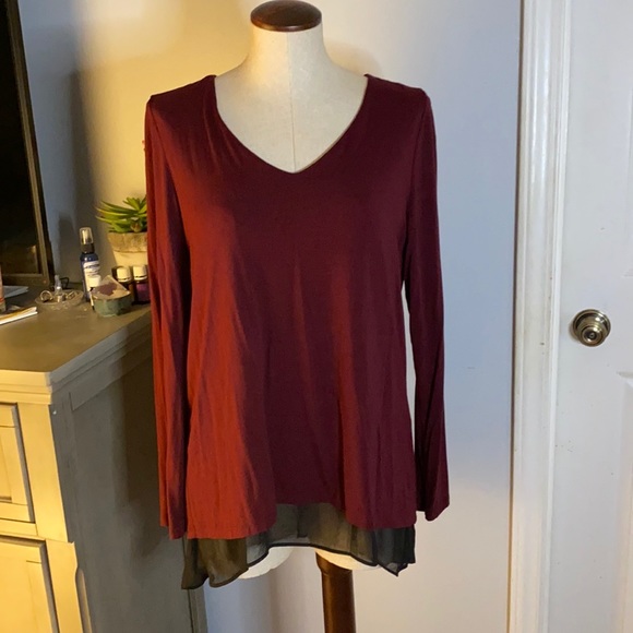 Karen Kane long sleeve burgundy tunic type top. - Picture 7 of 7